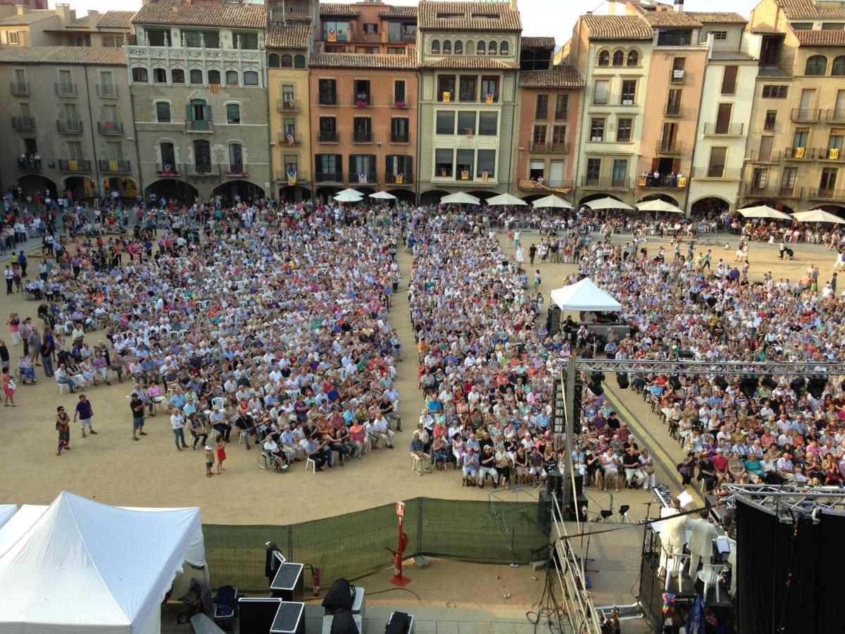 Apartaments Vicus 2 Con Vistas A La Plaza Mayor De ヴィク エクステリア 写真
